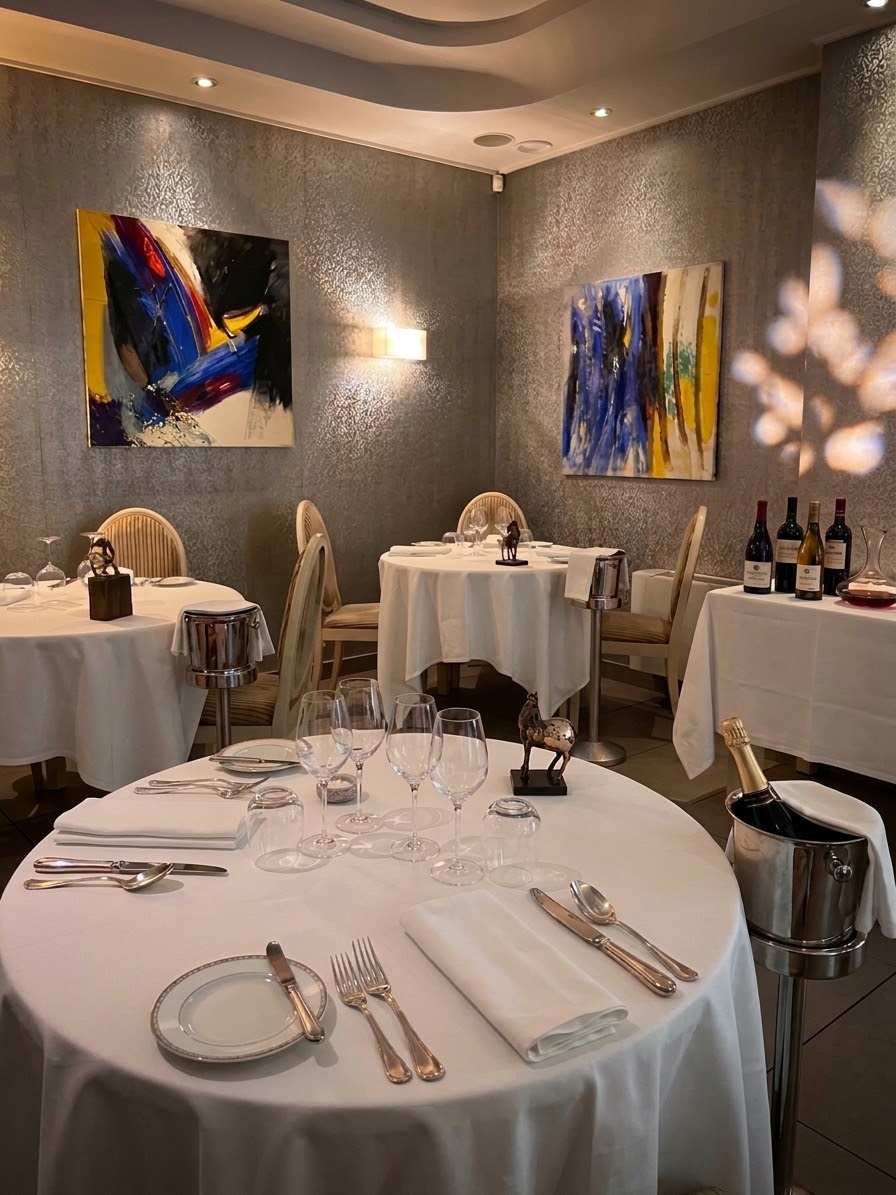 Sala interna del Ristorante Gourmet